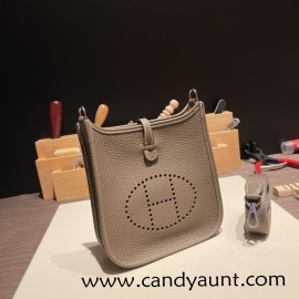 HERMES TPM Mini Evelyn Clemence 10 / Craie