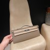 Epsom 18/Étoupe Grey (Étoupe)     Full Handmade  HERMES  Kelly Cut 