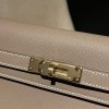 18/Étoupe Grey (Étoupe)   Madame  HERMES Kelly Elan 