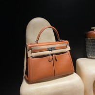 swift  swift 37 /Gold  Full Handmade kelly lakis