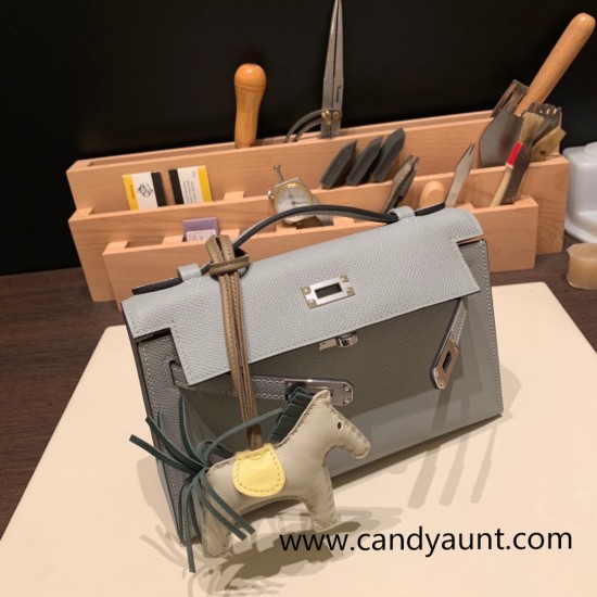 Hermes Kelly pochette epsom 4Z /Gris Mouette Silver Hardware Pochette--010 Hermes Kelly pochette epsom 4Z /Gris Mouette Silver Hardware Pochette--010