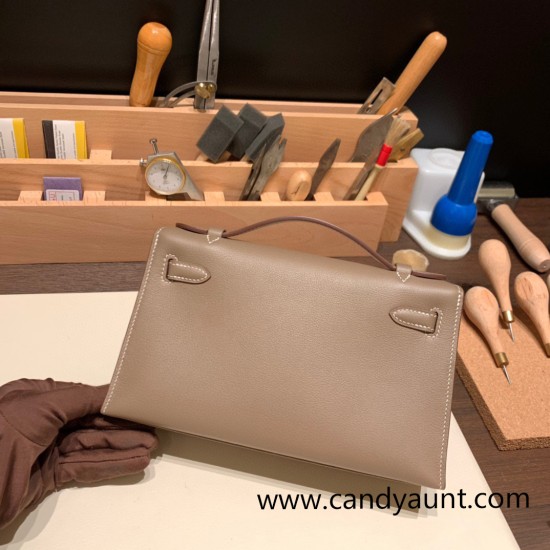 Hermes Kelly pochette swift 18 /Étoupe Grey (Étoupe) Silver Hardware Pochette--036 Hermes Kelly pochette swift 18 /Étoupe Grey (Étoupe) Silver Hardware Pochette--036
