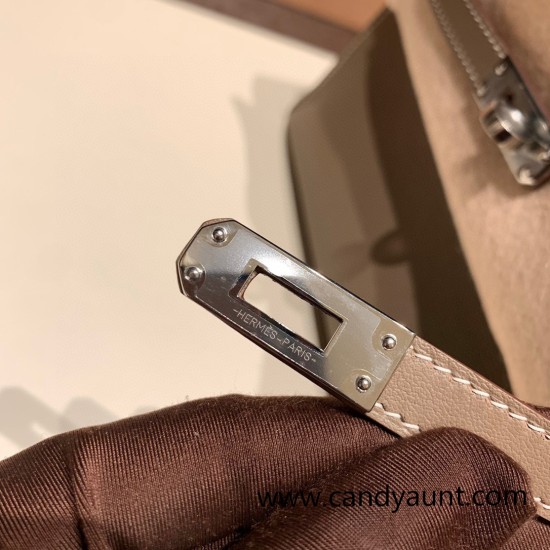 Hermes Kelly pochette swift 18 /Étoupe Grey (Étoupe) Silver Hardware Pochette--036 Hermes Kelly pochette swift 18 /Étoupe Grey (Étoupe) Silver Hardware Pochette--036