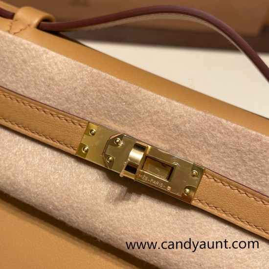 Hermes Kelly pochette swift 4B /Biscuit Gold Hardware Pochette--041 Hermes Kelly pochette swift 4B /Biscuit Gold Hardware Pochette--041