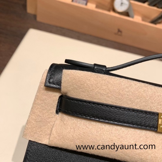 Hermes Kelly pochette swift 89/ Black (Noir) Gold Hardware Pochette--042 Hermes Kelly pochette swift 89/ Black (Noir) Gold Hardware Pochette--042