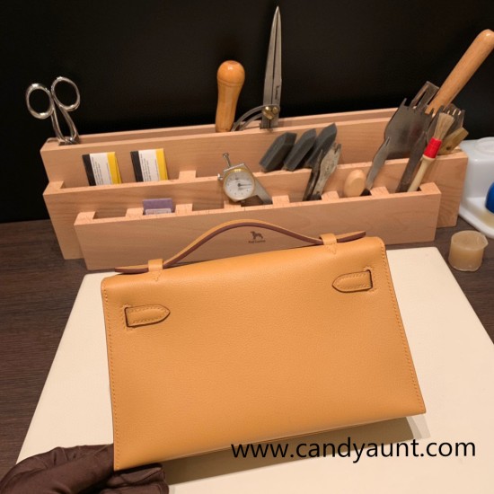 Hermes Kelly pochette swift 4B /Biscuit Silver Hardware Pochette--046 Hermes Kelly pochette swift 4B /Biscuit Silver Hardware Pochette--046