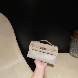 ostrich kelly pochette  80/Pearl Grey (Gris Perle)   ，