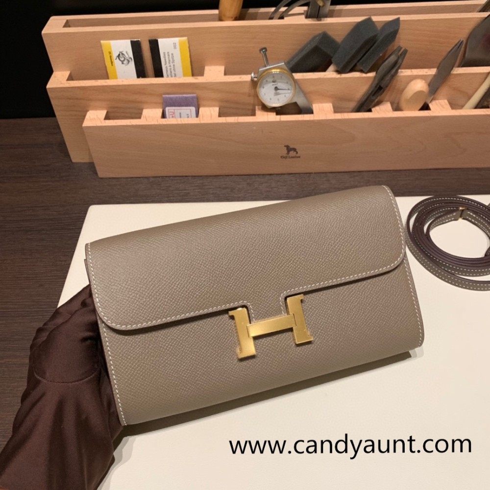 18/Étoupe Grey (Étoupe)   Gold Hardware  Full Handmade Kelly to go   epsom  