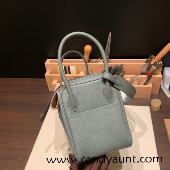 Hermes Lindy 26cm evercolor 63 /Vert Amande Silver Hardware lindy26-003 Hermes Lindy 26cm evercolor 63 /Vert Amande Silver Hardware lindy26-003