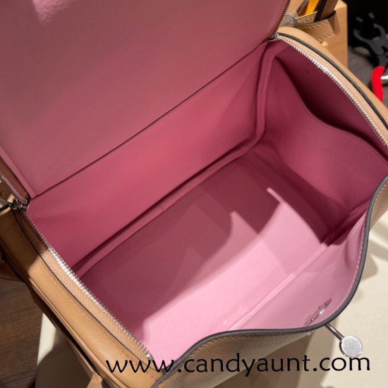 Hermes Lindy 26cm evercolor 0M/Chai & X9 /Mauve Sylvestre Silver Hardware lindy26-005 Hermes Lindy 26cm evercolor 0M/Chai & X9 /Mauve Sylvestre Silver Hardware lindy26-005