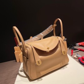 Hermes Lindy 26cm swift 0M/Chai & X9 /Mauve Sylvestre Gold Hardware lindy26-006