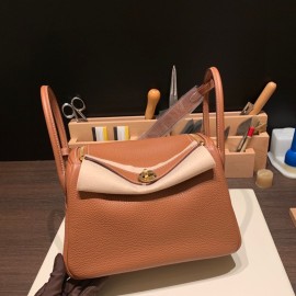 Hermes Lindy 26cm Clemence 37 /Gold Gold Hardware lindy26-009