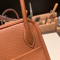 Hermes Lindy 26cm Clemence 37 /Gold Gold Hardware lindy26-009