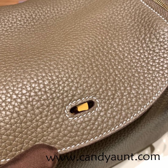 Hermes Lindy 26cm Clemence 18 /Étoupe Grey Gold Hardware lindy26-010 Hermes Lindy 26cm Clemence 18 /Étoupe Grey Gold Hardware lindy26-010
