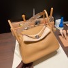 Hermes Lindy 26cm Clemence 4B /Biscuit Silver Hardware lindy26-013