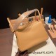 Hermes Lindy 26cm Clemence 4B /Biscuit Silver Hardware lindy26-013 Hermes Lindy 26cm Clemence 4B /Biscuit Silver Hardware lindy26-013