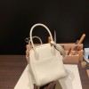 Hermes Lindy 26cm Clemence10 /Craie  Gold Hardware lindy26-015