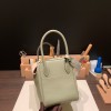 Hermes Lindy 26cm Clemence Q1/ Sauge  Gold Hardware lindy26-017