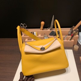Hermes Lindy 26cm Clemence 9D /Jaune Ambre Silver Hardware lindy26-018