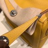 Hermes Lindy 26cm Clemence 9D /Jaune Ambre Silver Hardware lindy26-018