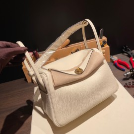 Hermes Lindy 26cm Clemence I2 /Nata Gold Hardware lindy26-021