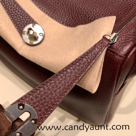 Hermes Lindy 26cm Clemence 0G /Rouge Sellier Silver Hardware lindy26-026 Hermes Lindy 26cm Clemence 0G /Rouge Sellier Silver Hardware lindy26-026