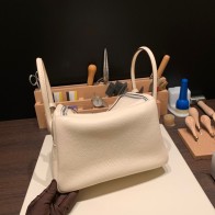 Hermes Lindy 26cm Clemence   Gold Hardware lindy26-030