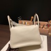 Hermes Lindy 26cm Clemence 10 /Craie Silver Hardware lindy26-037