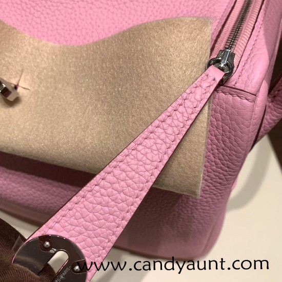 Hermes Lindy 26cm Clemence X9 /Mauve Sylvestre Silver Hardware lindy26-040 Hermes Lindy 26cm Clemence X9 /Mauve Sylvestre Silver Hardware lindy26-040