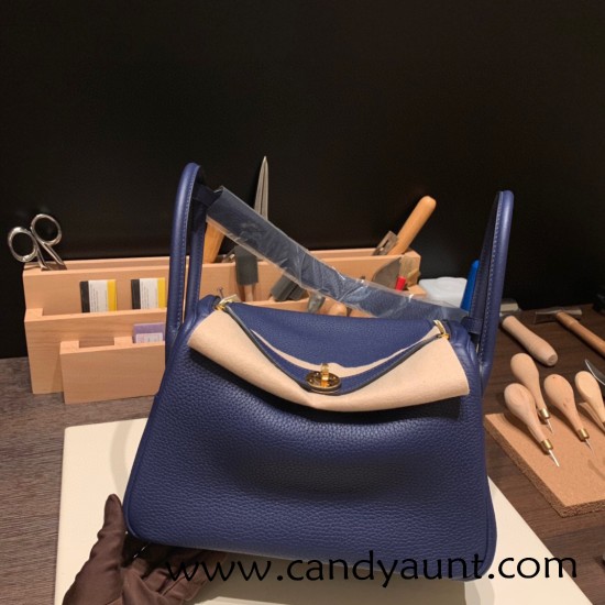 Hermes Lindy 26cm Clemence 73/ Blue Saphir Gold Hardware lindy26-042 Hermes Lindy 26cm Clemence 73/ Blue Saphir Gold Hardware lindy26-042
