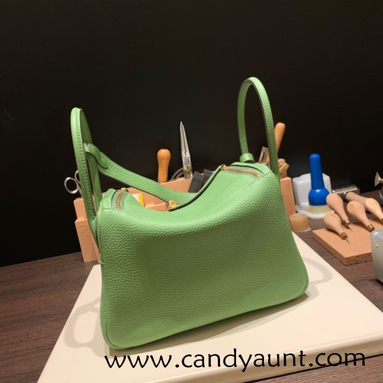 Hermes Lindy 26cm Clemence 3I/ Vert Criquet lindy26-049 Hermes Lindy 26cm Clemence 3I/ Vert Criquet lindy26-049