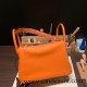 Hermes stock 30cm Lindy swift 9J /Feu Gold Hardware Hermes stock 30cm Lindy swift 9J /Feu Gold Hardware