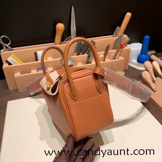 Hermes Mini Lindy touch 37 / Gold Gold Hardware 006 Hermes Mini Lindy touch 37 / Gold Gold Hardware 006
