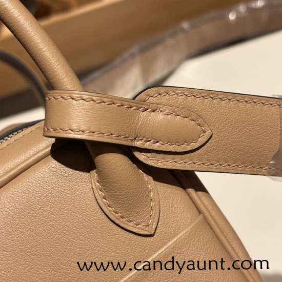 Hermes Mini Lindy swift 0M/Chai & X9 /Mauve Sylvestre Silver Hardware 012 Hermes Mini Lindy swift 0M/Chai & X9 /Mauve Sylvestre Silver Hardware 012