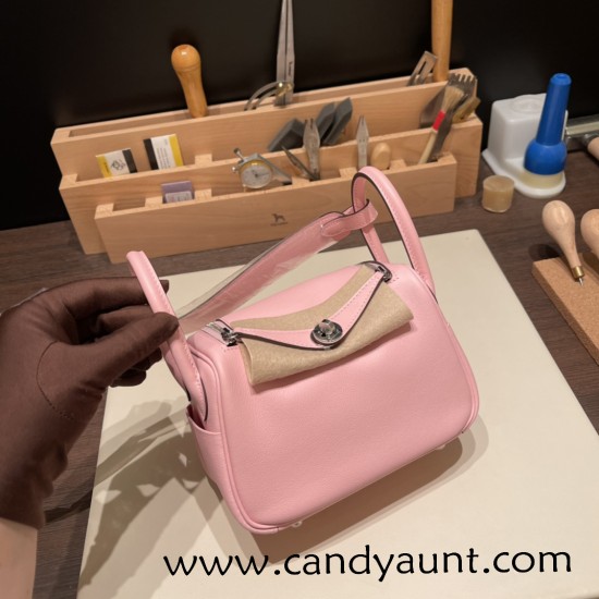Hermes Mini Lindy swift 3Q /Rose Sakura Silver Hardware 013 Hermes Mini Lindy swift 3Q /Rose Sakura Silver Hardware 013