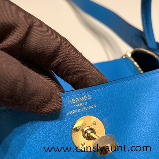 Hermes Mini Lindy swift 0F /Blue Frida Gold Hardware 014 Hermes Mini Lindy swift 0F /Blue Frida Gold Hardware 014