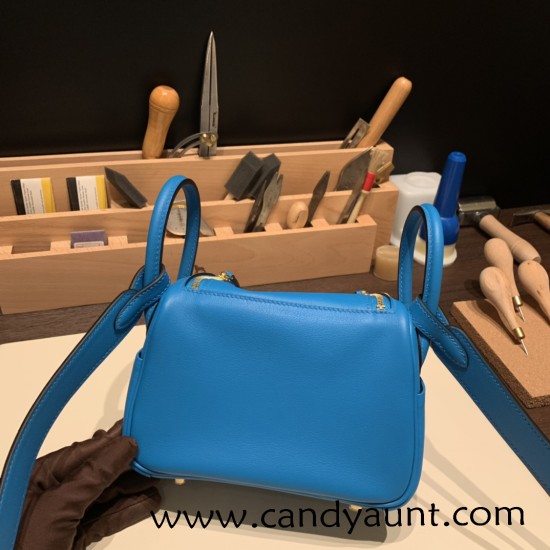 Hermes Mini Lindy swift 0F /Blue Frida Gold Hardware 014 Hermes Mini Lindy swift 0F /Blue Frida Gold Hardware 014