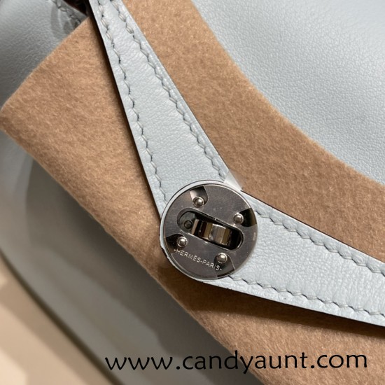 Hermes Mini Lindy 7R /Azur Silver Hardware 017 Hermes Mini Lindy 7R /Azur Silver Hardware 017