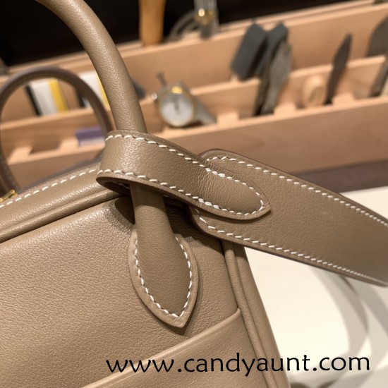 Hermes Mini Lindy 8C /Elephant Grey Gold Hardware 026 Hermes Mini Lindy 8C /Elephant Grey Gold Hardware 026