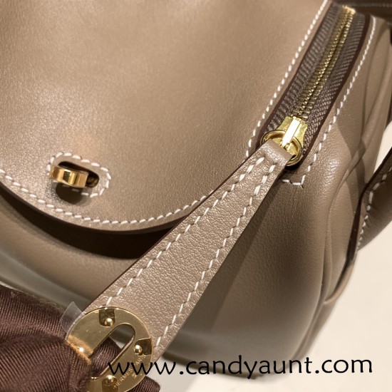 Hermes Mini Lindy 8C /Elephant Grey Gold Hardware 026 Hermes Mini Lindy 8C /Elephant Grey Gold Hardware 026
