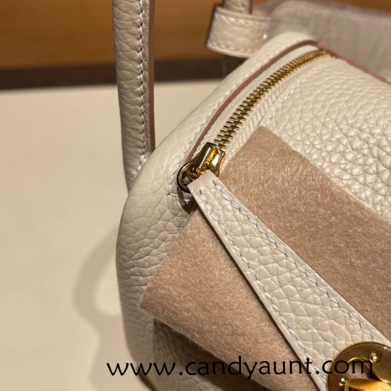 Hermes Mini Lindy CLEMENCE 10 /Craie Gold Hardware 028 Hermes Mini Lindy CLEMENCE 10 /Craie Gold Hardware 028