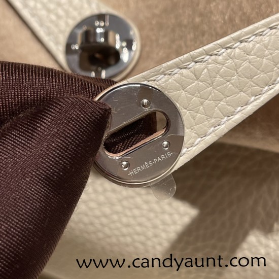 Hermes Mini Lindy Clemence10 /Craie Silver Hardware 035 Hermes Mini Lindy Clemence10 /Craie Silver Hardware 035