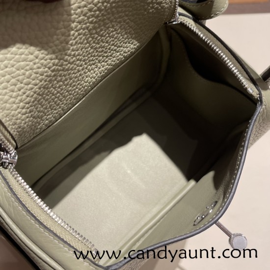 Hermes Mini Lindy Clemence Q1 /Sauge Silver Hardware 042 Hermes Mini Lindy Clemence Q1 /Sauge Silver Hardware 042