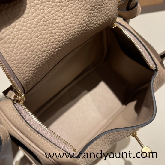 Hermes Mini Lindy Clemence S2/ Trench Gold Hardware 045 Hermes Mini Lindy Clemence S2/ Trench Gold Hardware 045