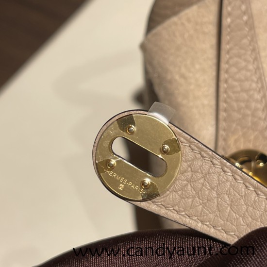 Hermes Mini Lindy Clemence S2/ Trench Gold Hardware 045 Hermes Mini Lindy Clemence S2/ Trench Gold Hardware 045