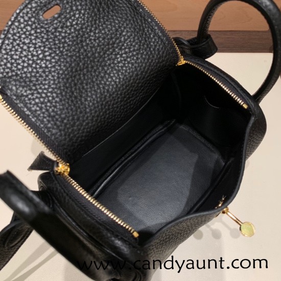 Hermes Mini Lindy Clemence 89 /Black Gold Hardware 050 Hermes Mini Lindy Clemence 89 /Black Gold Hardware 050