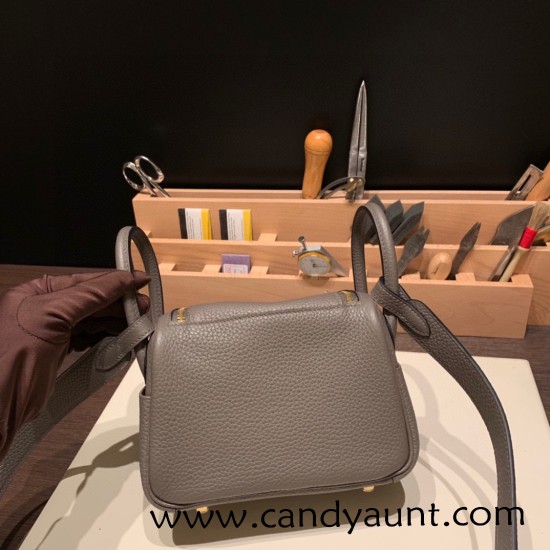 Hermes Mini Lindy Clemence 8F /Etain Gold Hardware 054 Hermes Mini Lindy Clemence 8F /Etain Gold Hardware 054