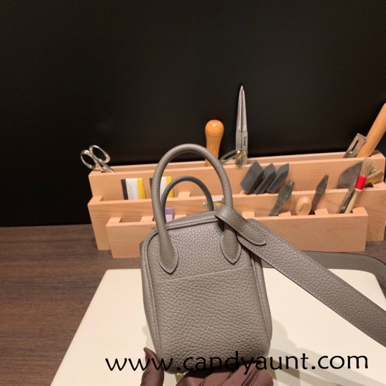 Hermes Mini Lindy Clemence 8F /Etain Gold Hardware 054 Hermes Mini Lindy Clemence 8F /Etain Gold Hardware 054