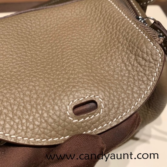 Hermes Mini Lindy Clemence 8C /Elephant Grey Silver Hardware 055 Hermes Mini Lindy Clemence 8C /Elephant Grey Silver Hardware 055