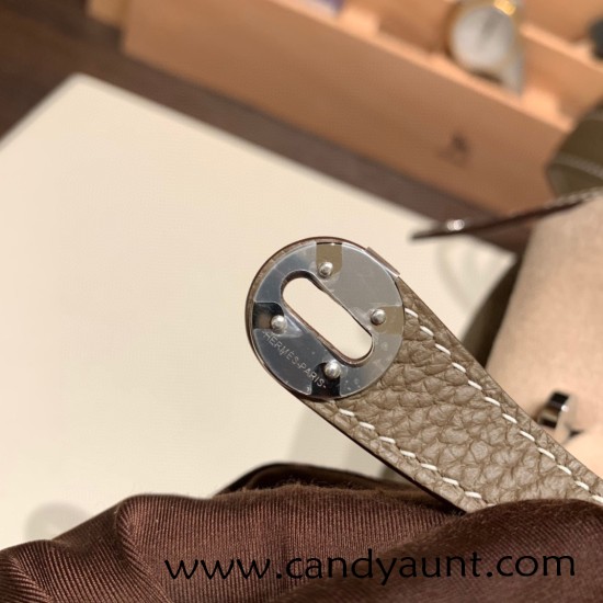 Hermes Mini Lindy Clemence 8C /Elephant Grey Silver Hardware 055 Hermes Mini Lindy Clemence 8C /Elephant Grey Silver Hardware 055